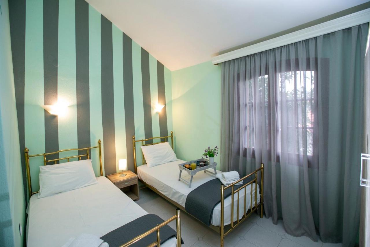 Villa Kouf Nea Iraklitsa 外观 照片